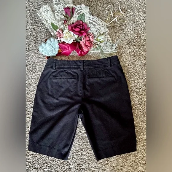 Talbots Black Perfect Shorts with Classic Style, Women's 6P - Picture 2 of 10